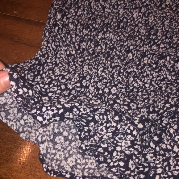 Ruched crop top size XS - Picture 2 of 2